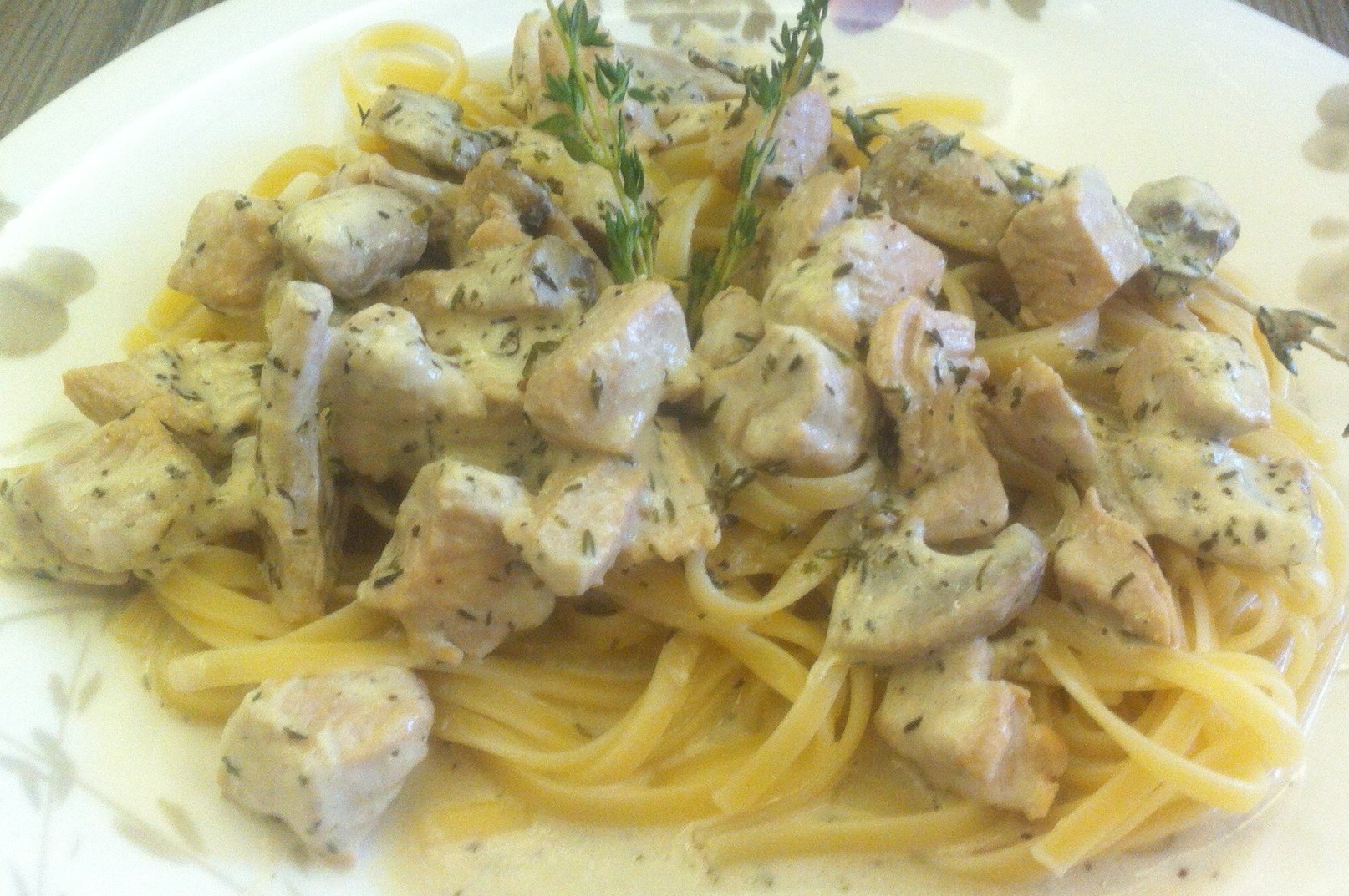 Сливочная паста с грибами и курицей рецепт пошагово Сливочная паста с грибами и курицей рецепт пошагово