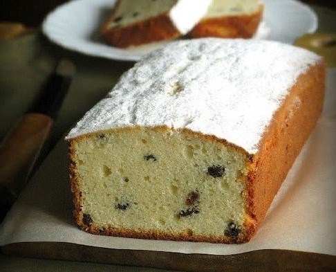 Творожный кекс с изюмом
