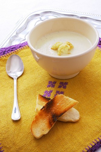Пюре из цветной капусты со сметаной