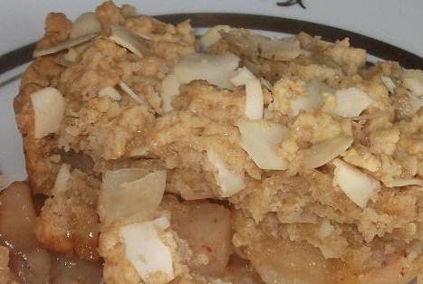 Яблочный десерт со штрейзелем