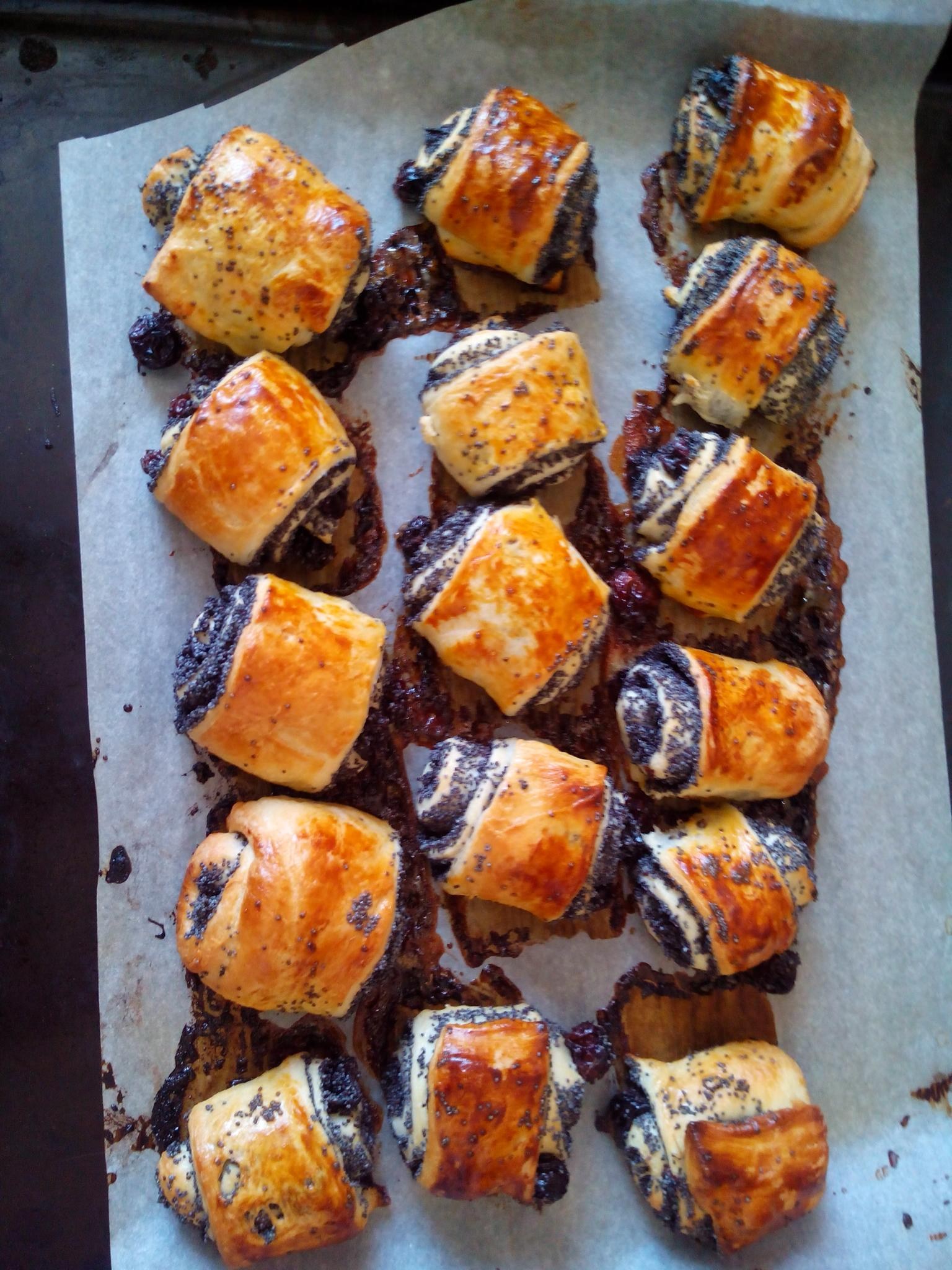 Булочки с маком