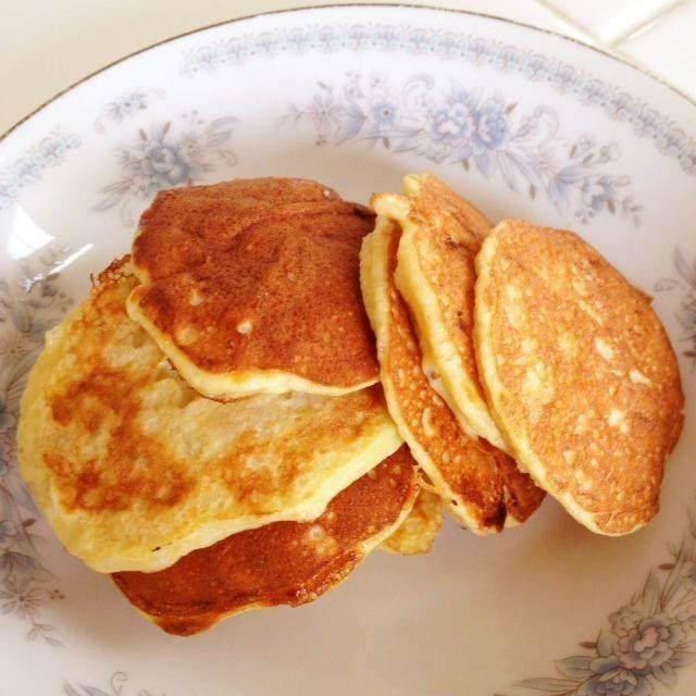 Банановые оладьи без муки с медом