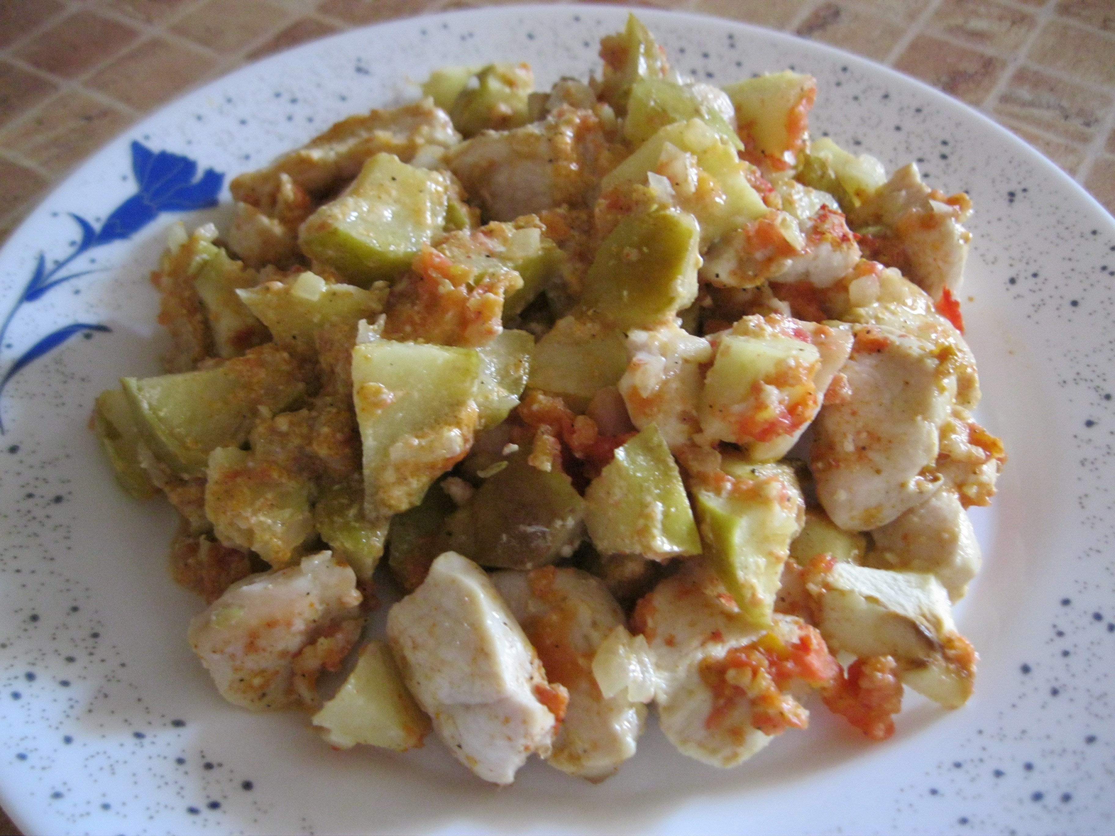 Куриное филе запеченное с яблоками
