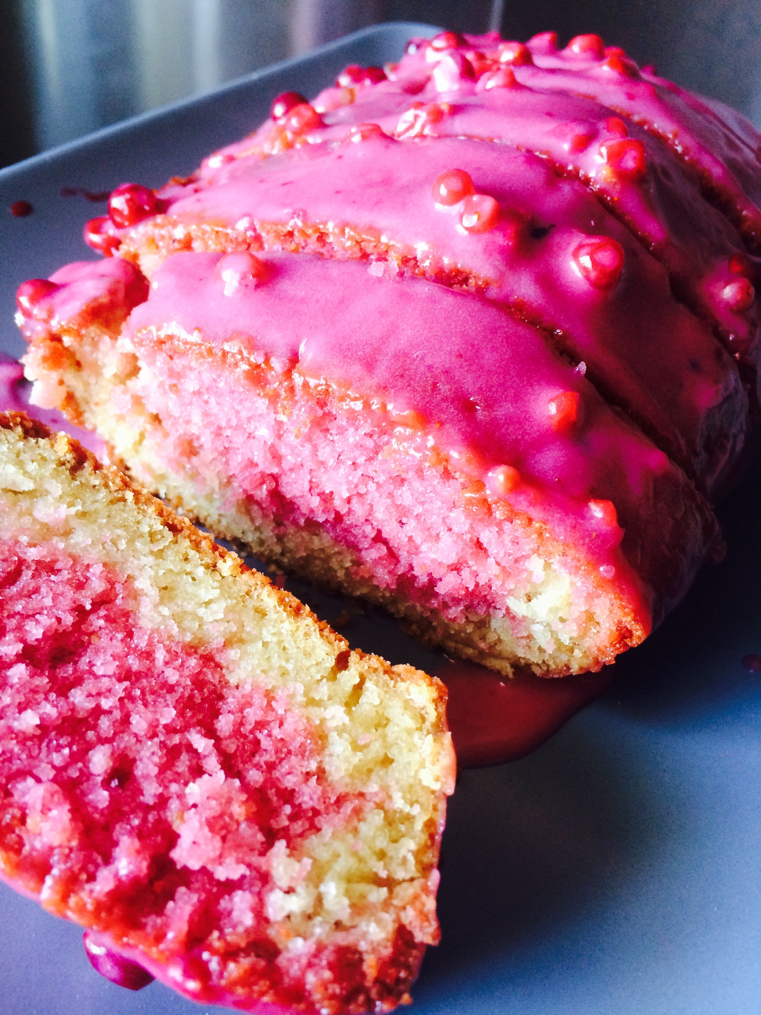 Манник с кефиром и брусникой