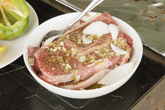 Мясо в лимонном маринаде