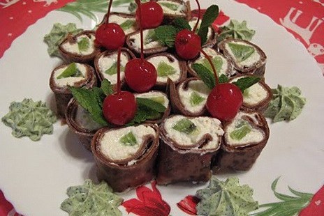 Шоколадные роллы с творогом и мятным «васаби»