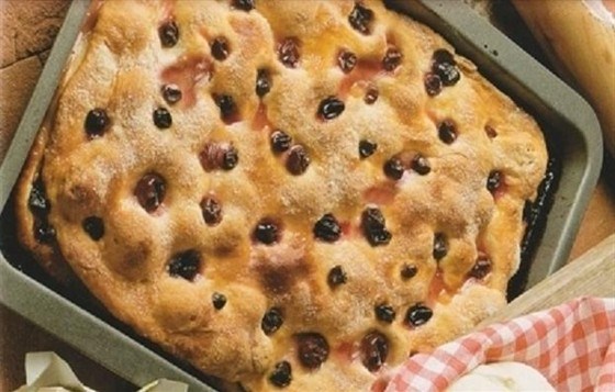 Итальянский пирог с начинкой из винограда