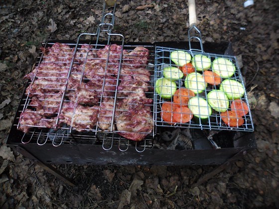 Шашлык из курицы в вишневом маринаде
