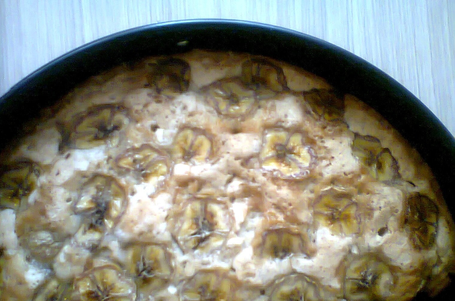 Пышная шарлотка с грушами и бананом