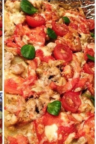 Картофельный гратен, запеченный с сыром и индейкой в сливочном с�усе, с томатами
