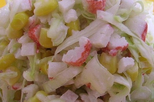 салат с капустой кольраби и крабовыми палочками салат с капустой кольраби и крабовыми палочками