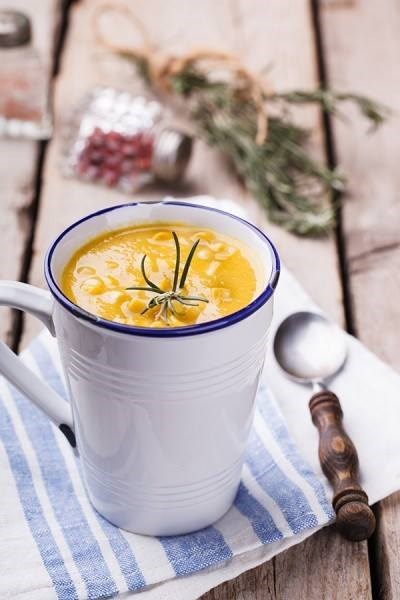 Суп-пюре с кукурузой и творожным сыром