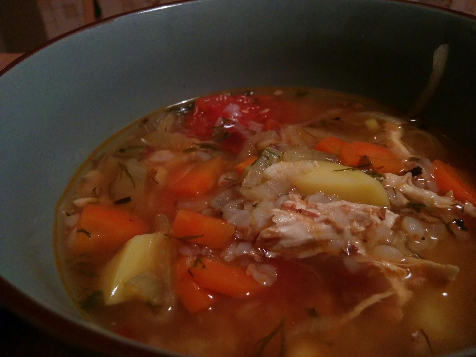 Гречневый суп с курицей и овощами
