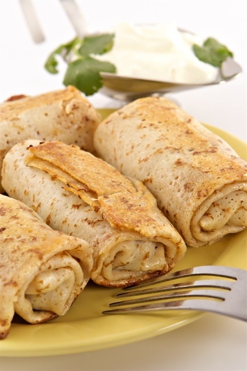 Блинчики с морковью, изюмом и урюком