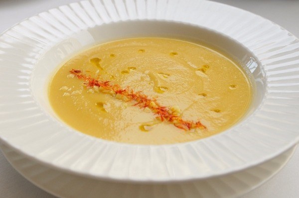 Кукурузный крем-суп с шафраном