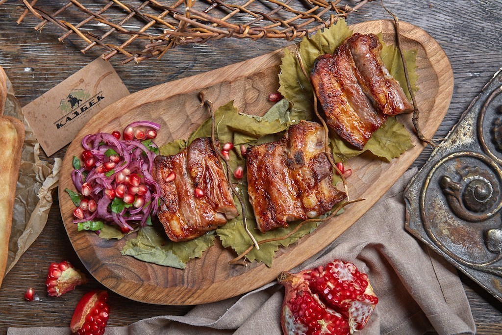 Шашлык из свиных ребрышек — рецепт с фото пошагово