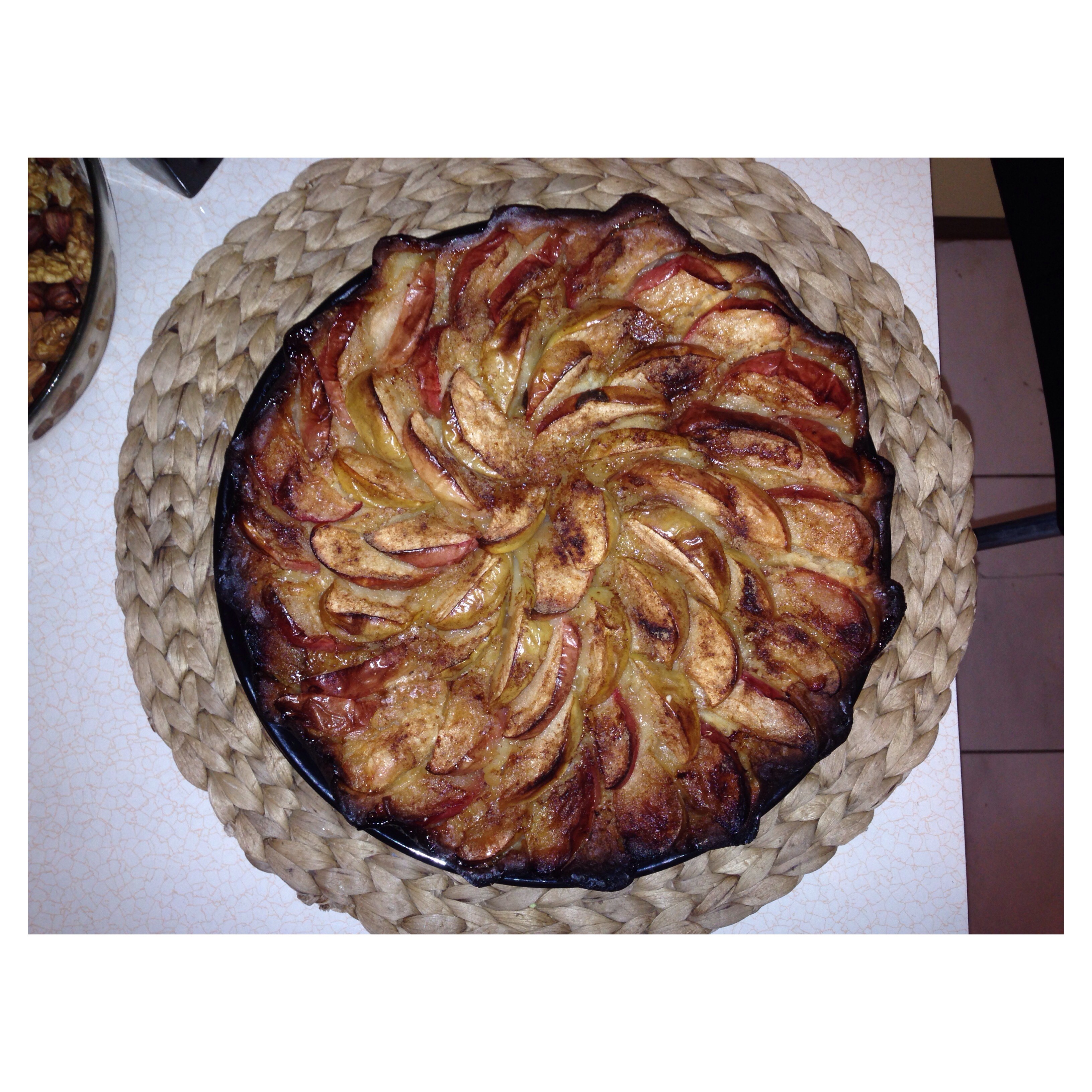 Яблочный пирог с ягодами