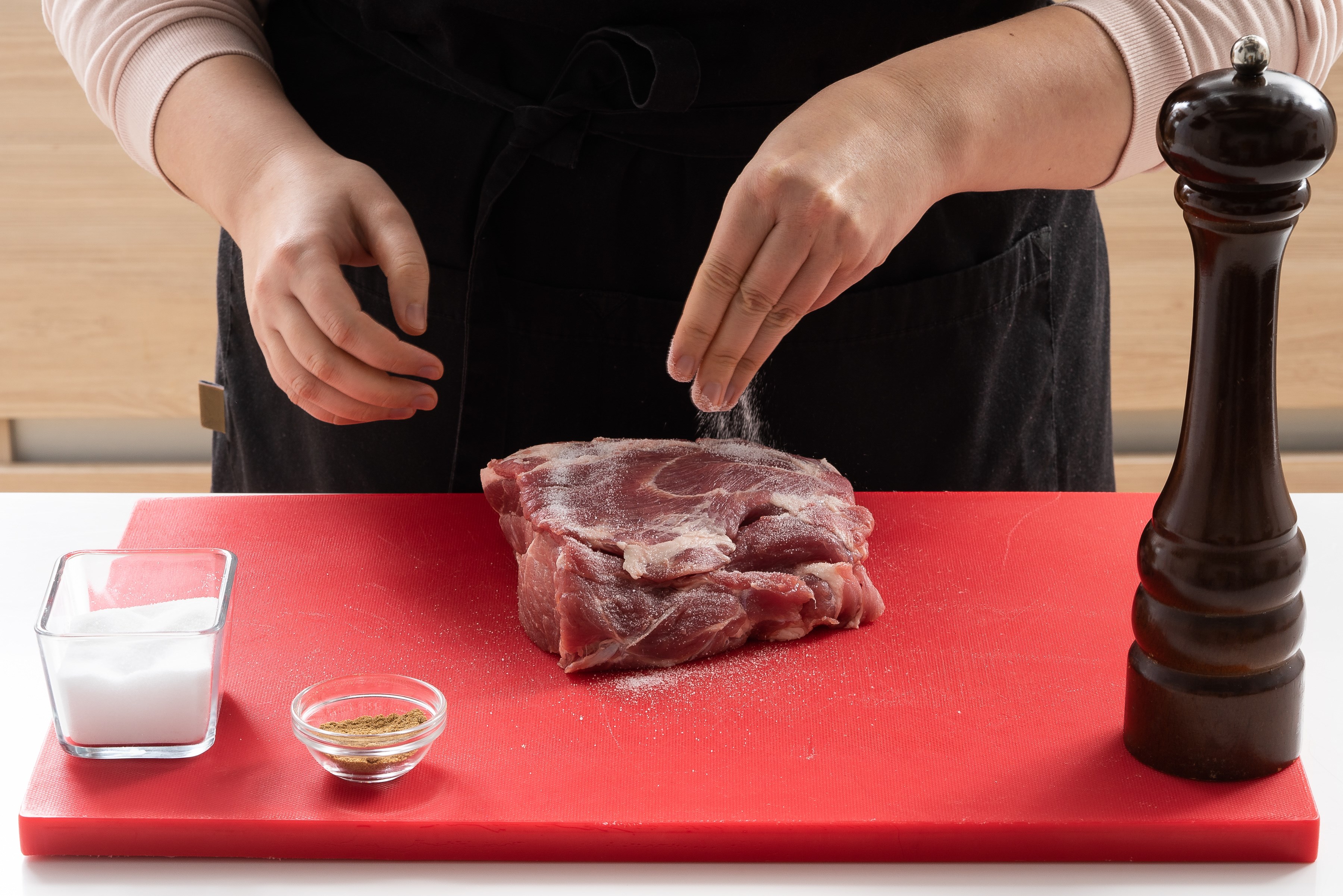 Свиная шея в духовке – ТОП 10 рецептов запекания (в фольге)