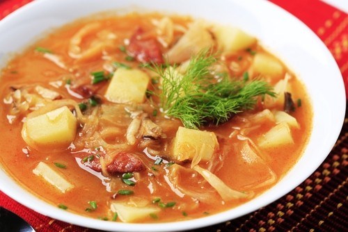 Суп из квашеной капусты с рисом и картофелем по-запорожски
