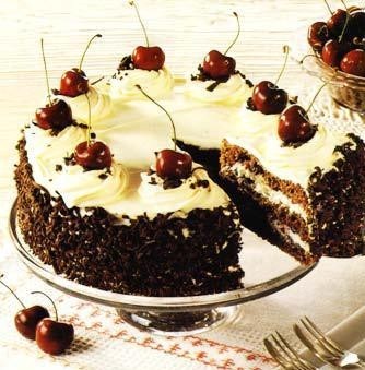 Торт «Черный лес» со свежей вишней рецепт – Европейская кухня: Выпечка и десерты. «Еда»