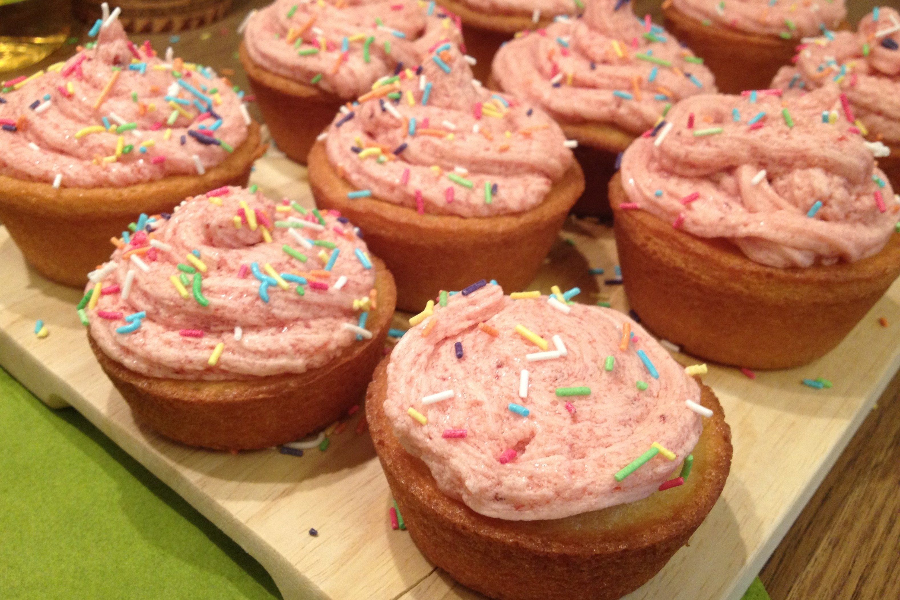 Сладкая радуга: цветные кремы для тортов без красителей