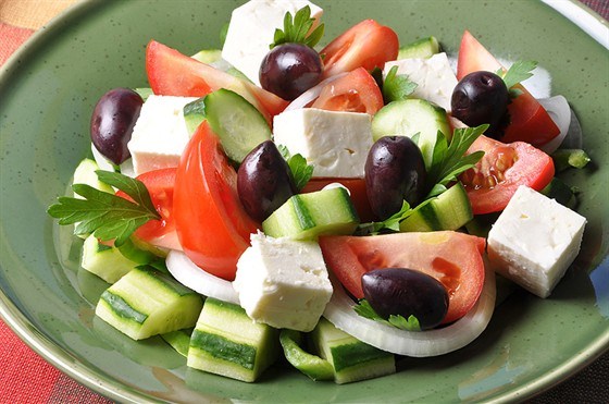 Греческий салат, рецепт классический с фетой | Простые рецепты с фото