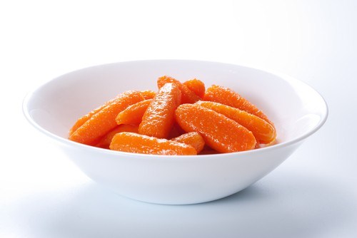 Морковь в апельсиново-кленовой глазури