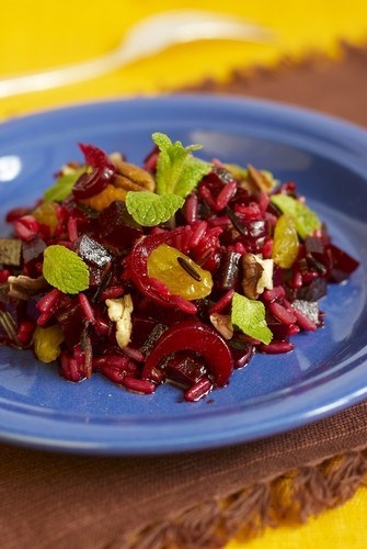 Салат из свеклы с изюмом рецепт – Болгарская кухня: Салаты. «Еда»