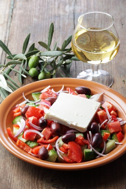Греческий салат с бальзамическим уксусом
