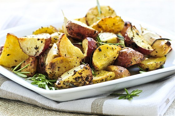 Салат с картофелем и оливками - рецепты с фото
