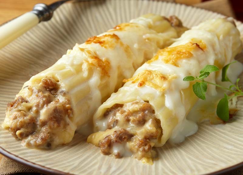 Итальянские рулетики с креветками и помидорами черри