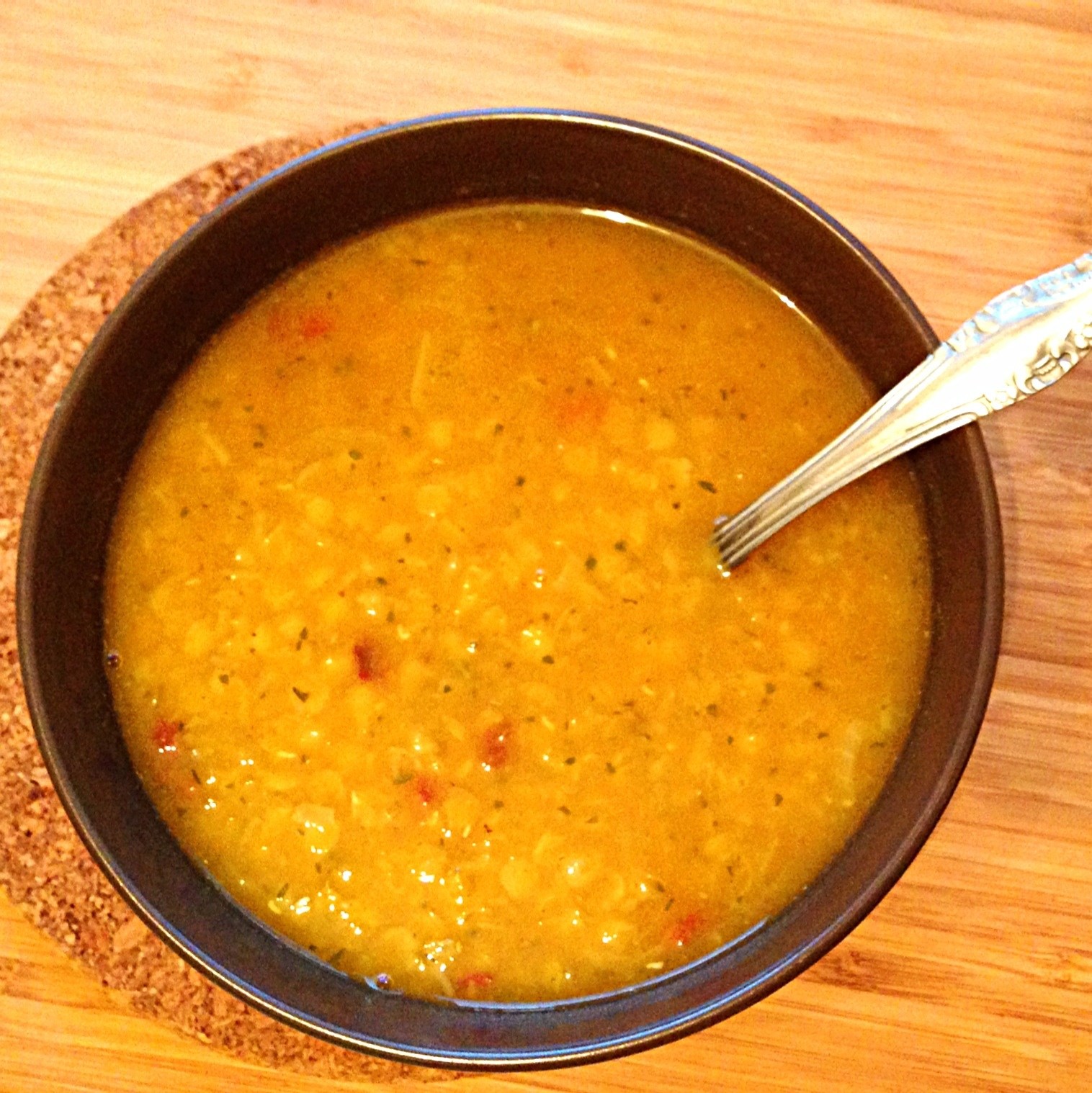 Традиционный индийский суп из чечевицы