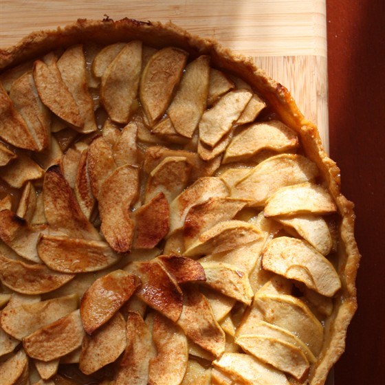 Открытый яблочный пирог - пошаговый рецепт с фото на centerforstrategy.ru