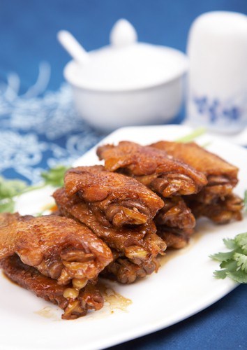 Рецепт: Куриные крылышки в медово-горчичном соусе - на сковороде