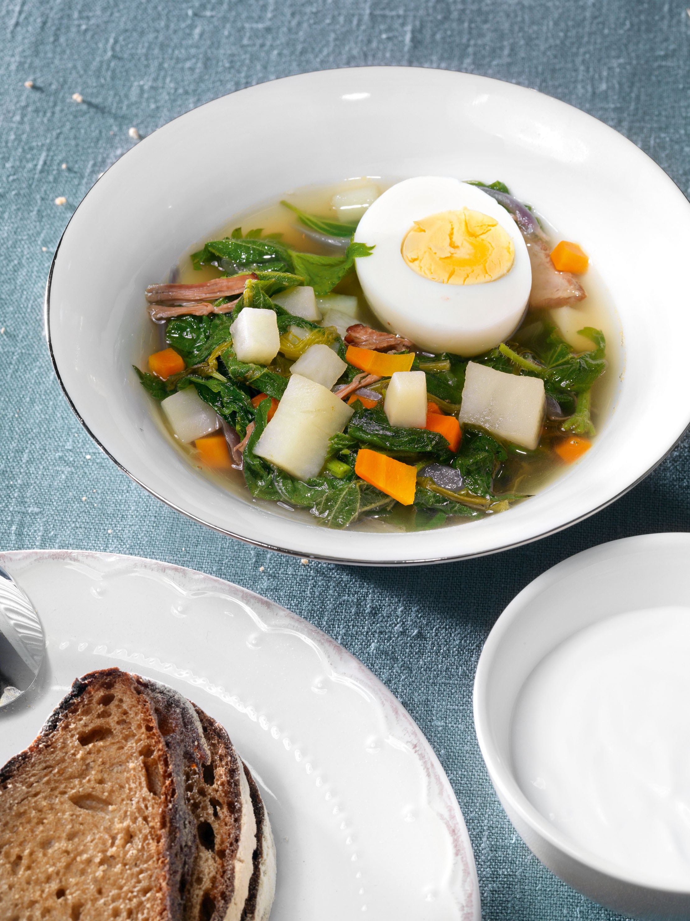 Вкусный рецепт супа с крапивой и щавелем кулинарное удовольствие из природных лекарей