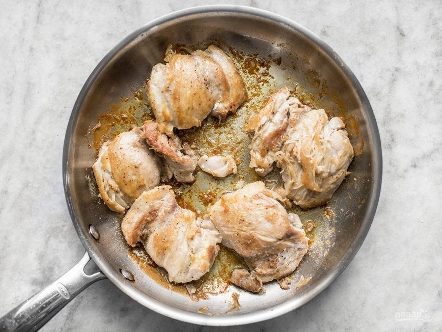 Жареные куриные бедрышки с беконом - Очень быстрые рецепты