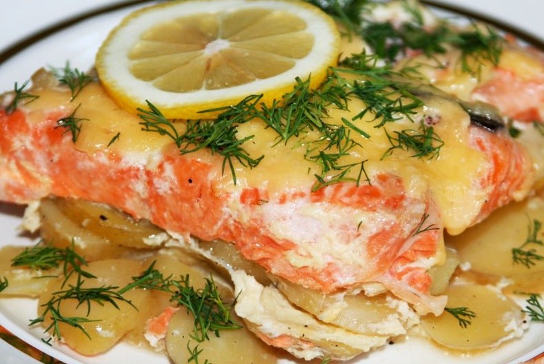 Рыба в духовке с картошкой: пошаговый рецепт