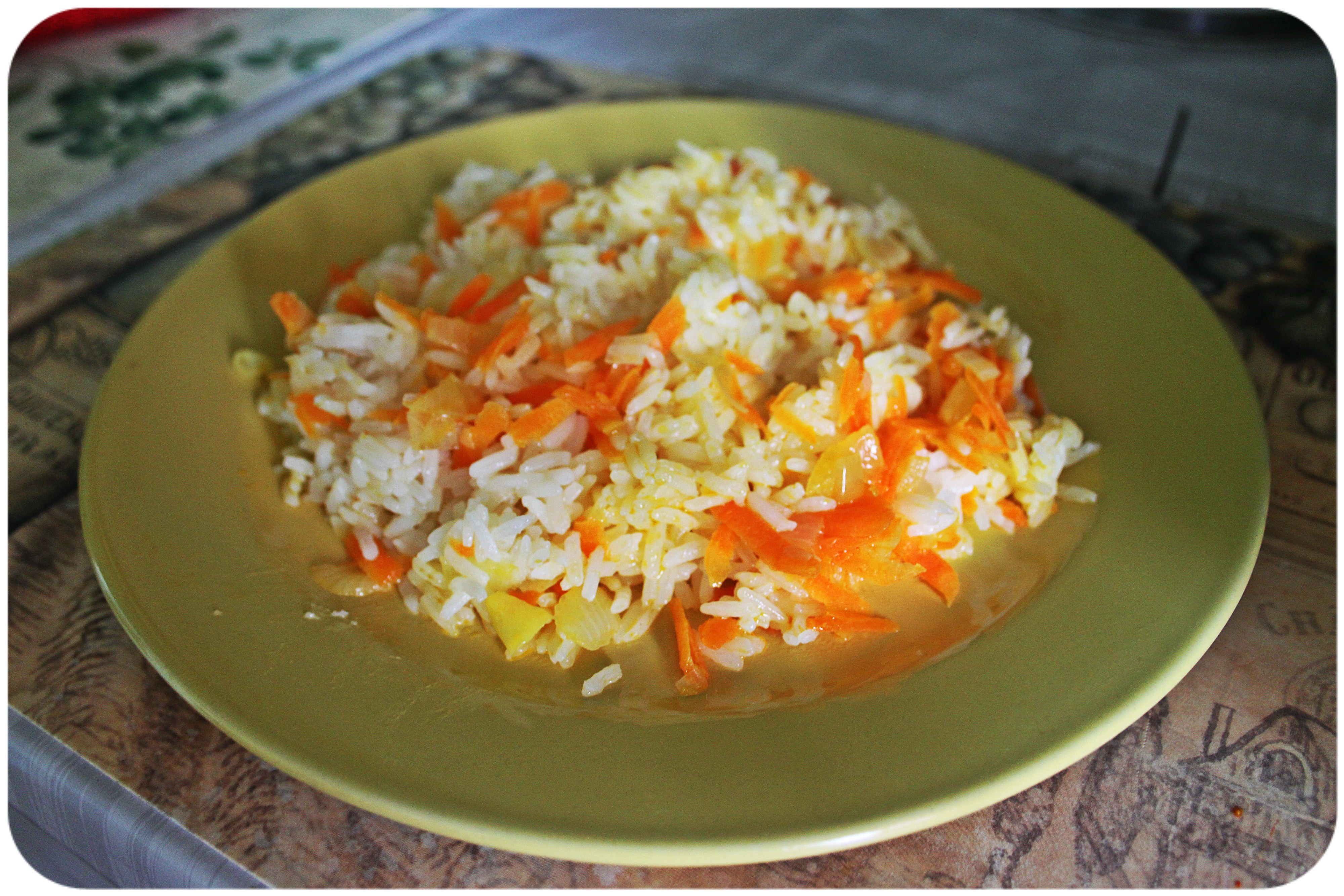 Как приготовить рис с морковкой и луком