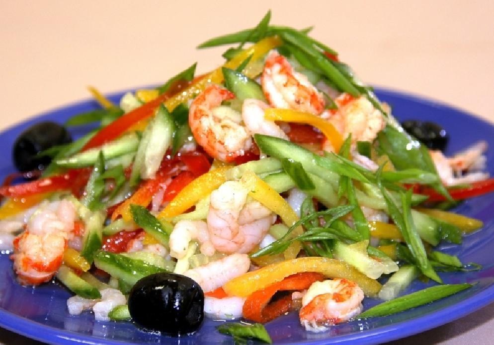 Овощной салат с семгой и креветками рецепт – Салаты. «Еда»