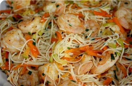 Рисовая лапша с креветками 虾炒河粉 | Лучшие рецепты из Китая