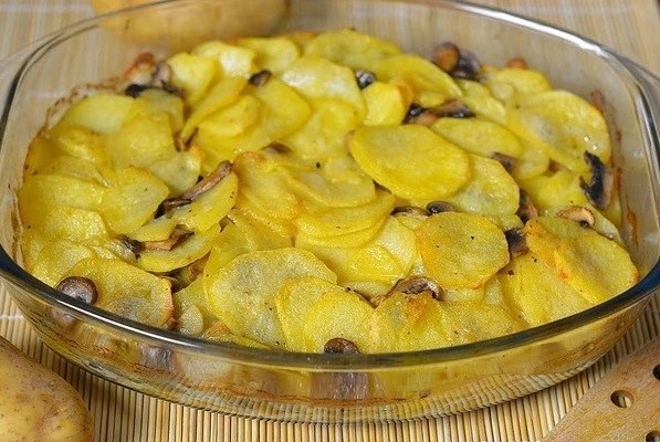 Картошка со сливками и сыром в духовке