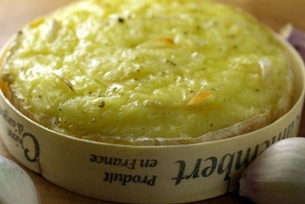 Запеченный камамбер с чесноком, пошаговый рецепт с фото Запеченный камамбер с чесноком, пошаговый рецепт с фото