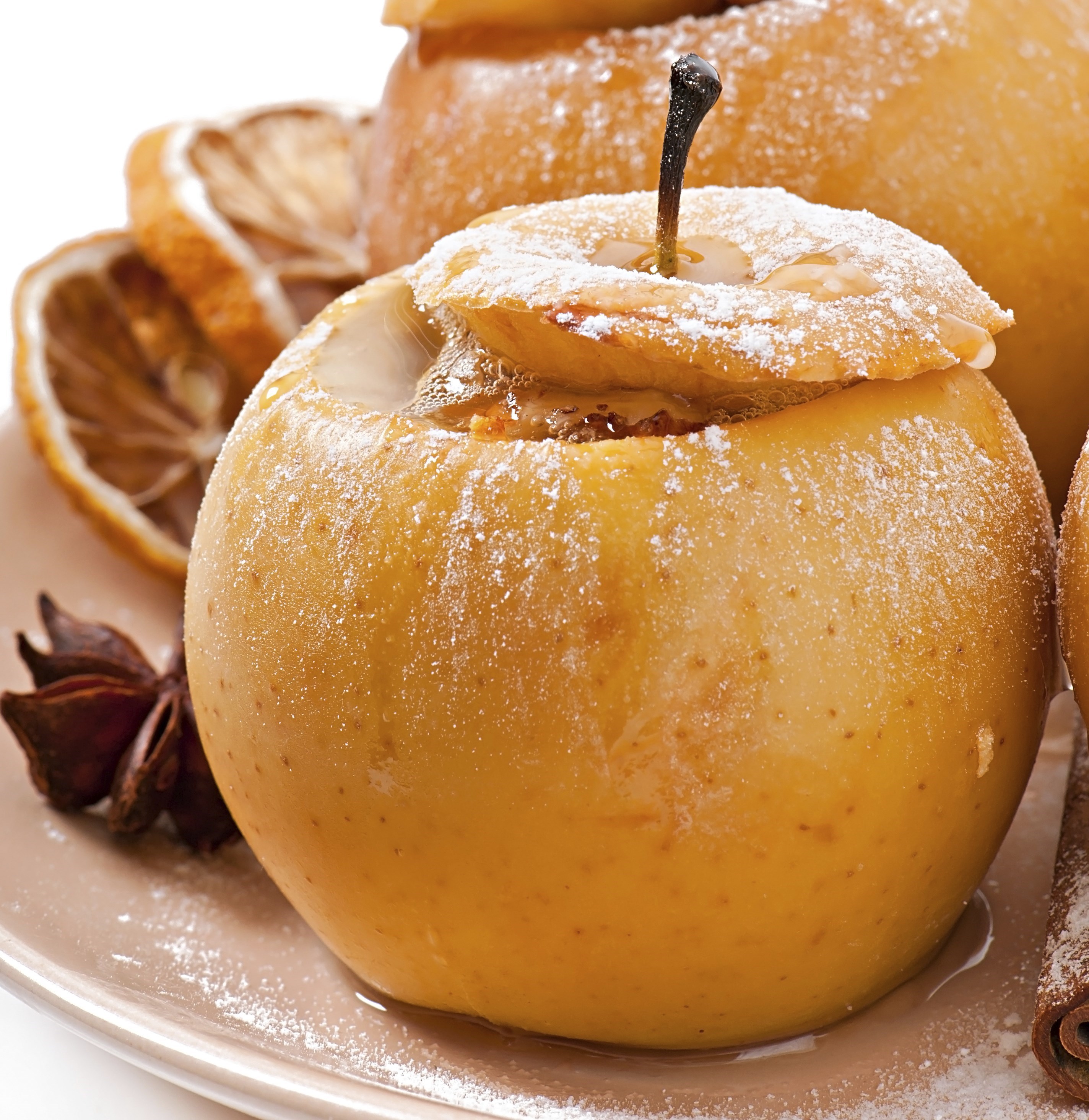 Как запечь яблоки / Рецепты и варианты начинок – статья из рубрики 