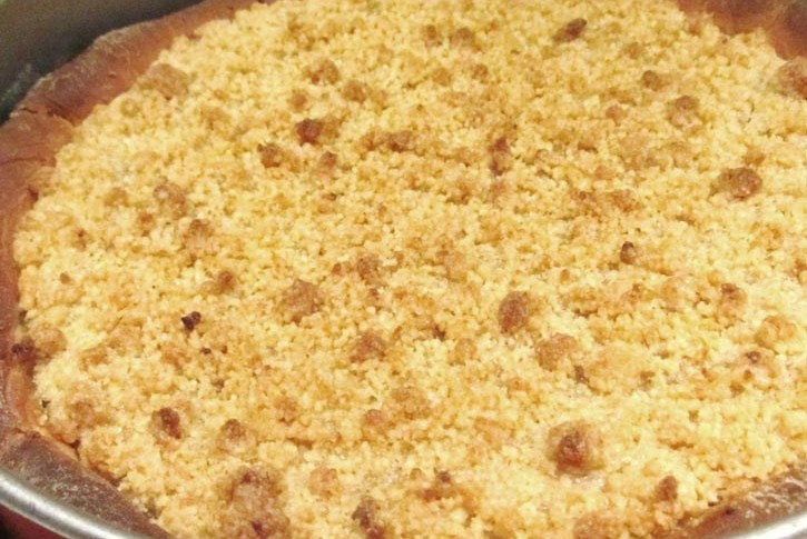 Творожный пирог с песочной крошкой