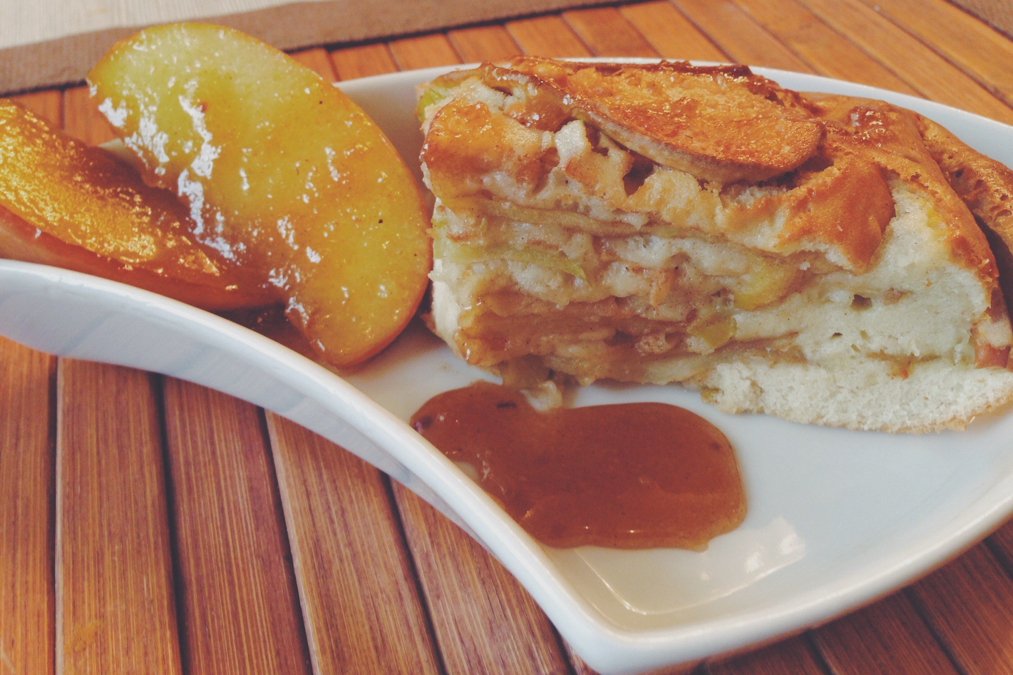 Пирог с карамелизированными яблоками рецепт с фото пошагово