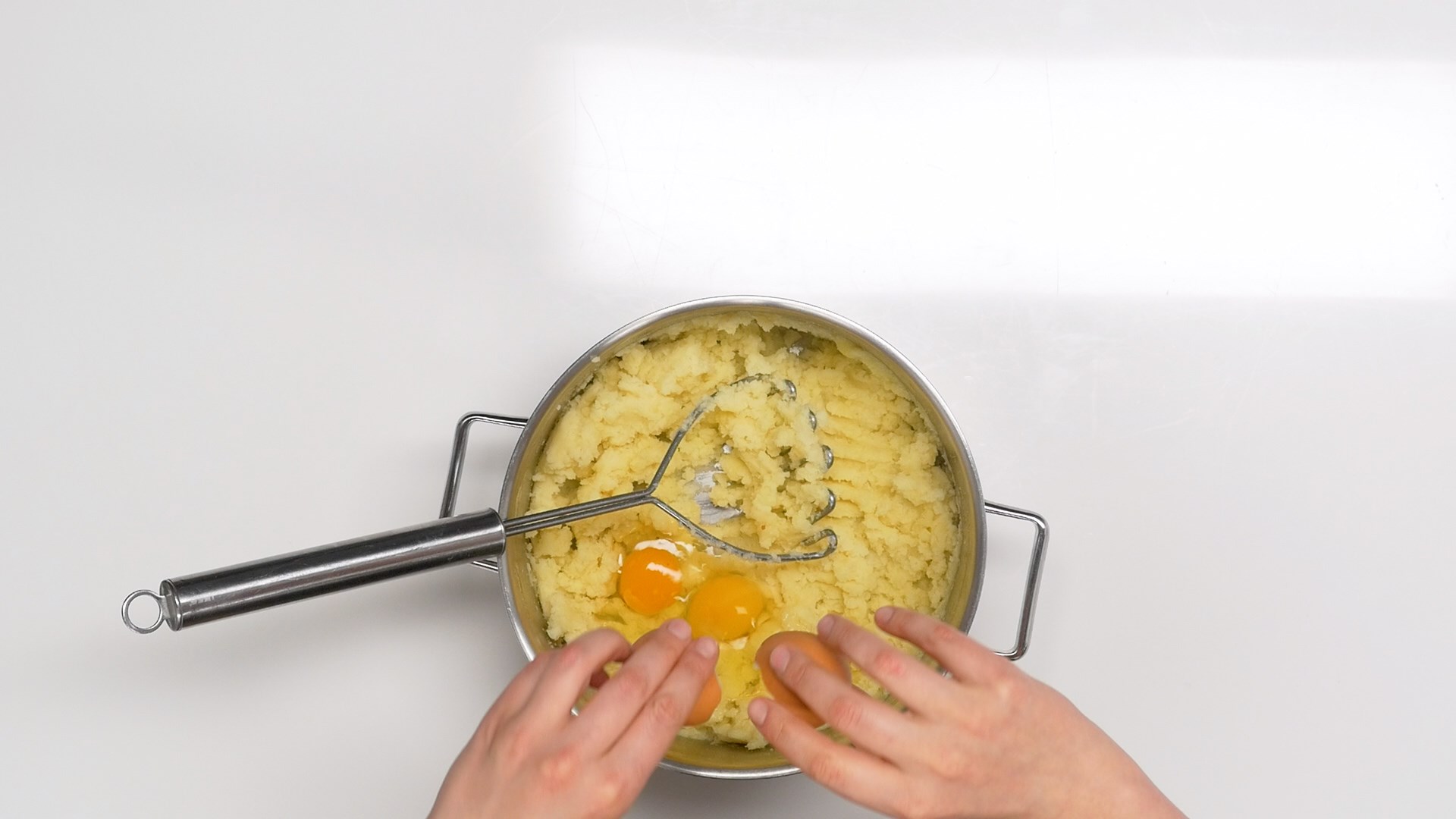 Как приготовить Картофельные котлеты с курицей - пошаговое описание