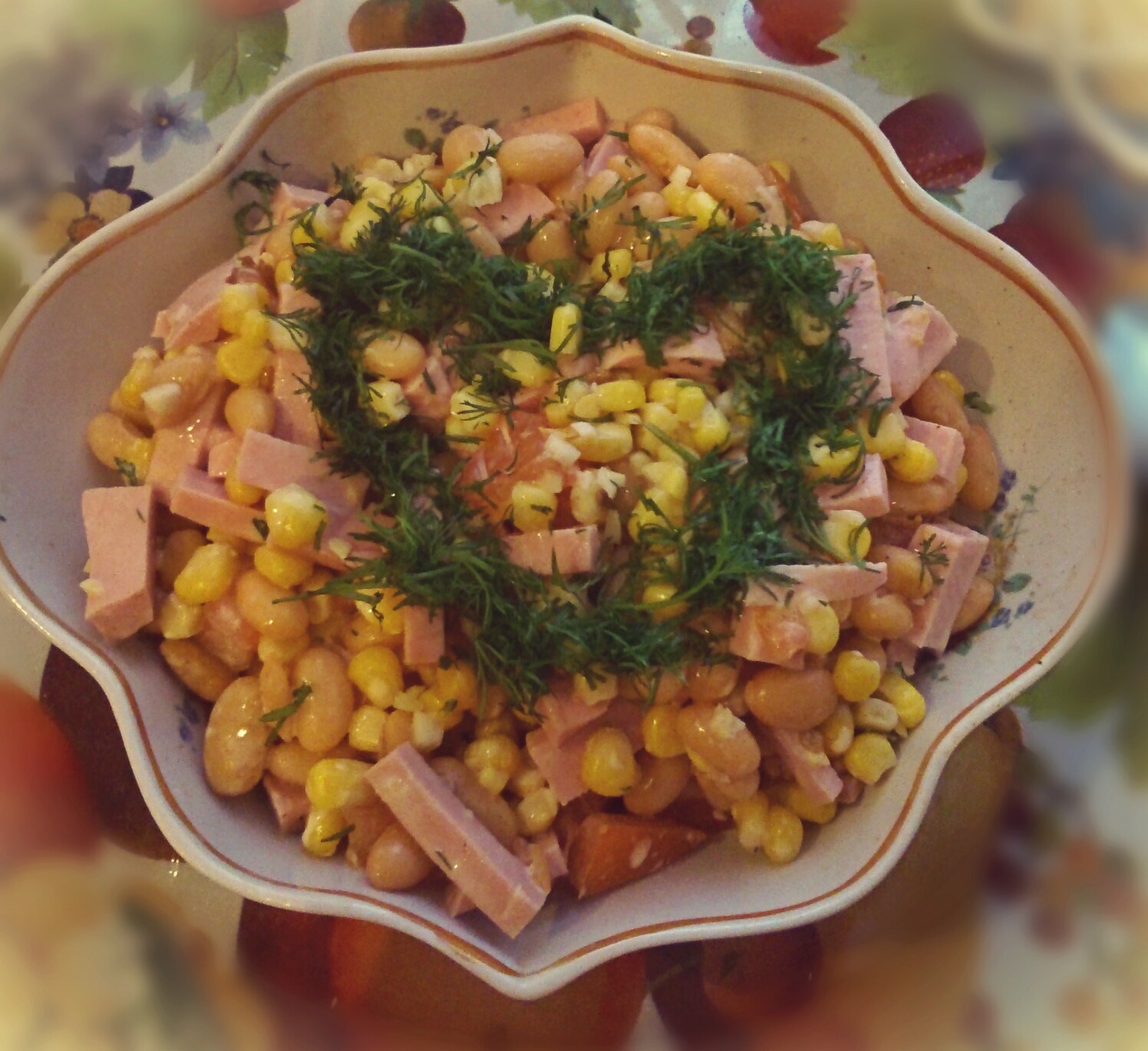 Салат с ветчиной и фасолью, сыром и сухариками рецепт фото пошагово и видео