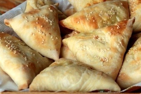 Пошаговый рецепт: турецкая самса с курицей и сыром