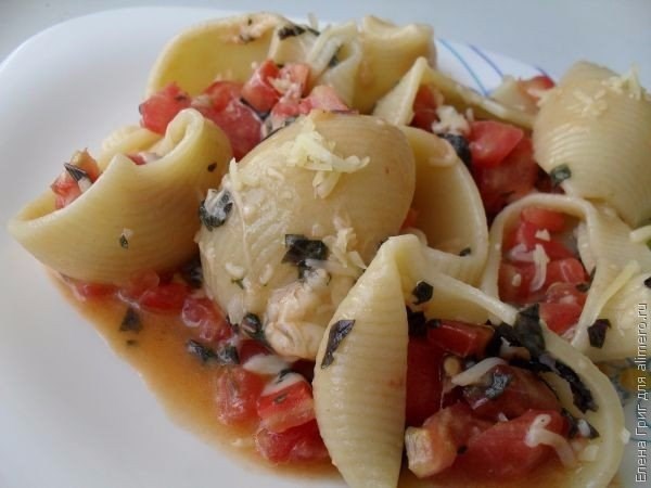 Паста «Итальяно» со свежими помидорами