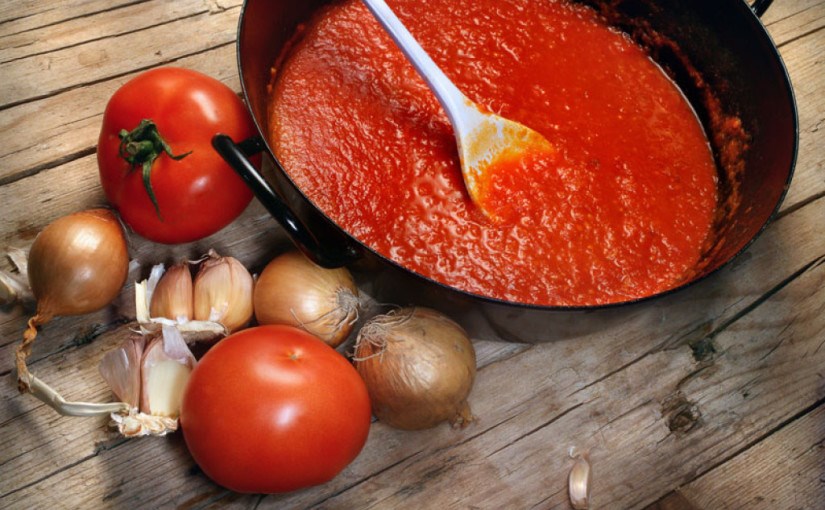 Соус томатный в домашних условиях: рецепт на зиму из свежих помидор
